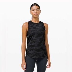Lululemon sculpt tank in heritage camo, like new